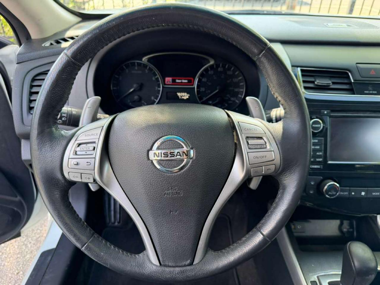 Nissan Altima 4dr Sdn V6 3.5 SL 2015