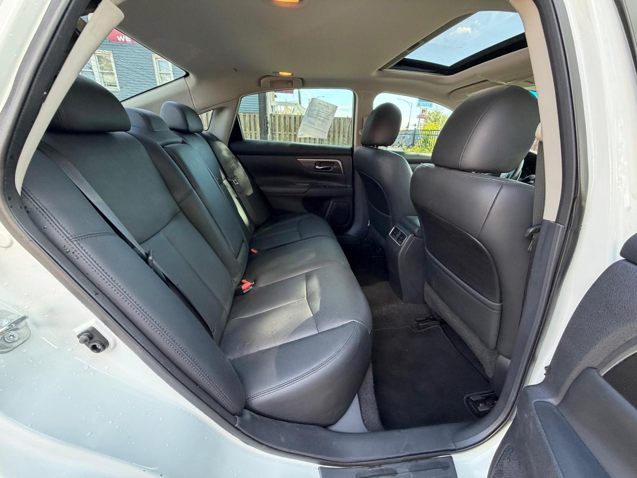 Nissan Altima 4dr Sdn V6 3.5 SL 2015