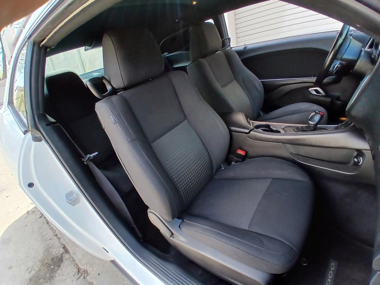 Dodge Challenger SXT Coupe 2017