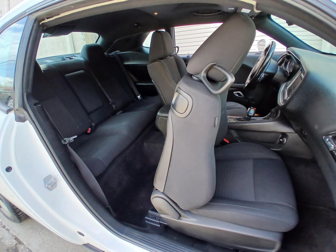 Dodge Challenger SXT Coupe 2017