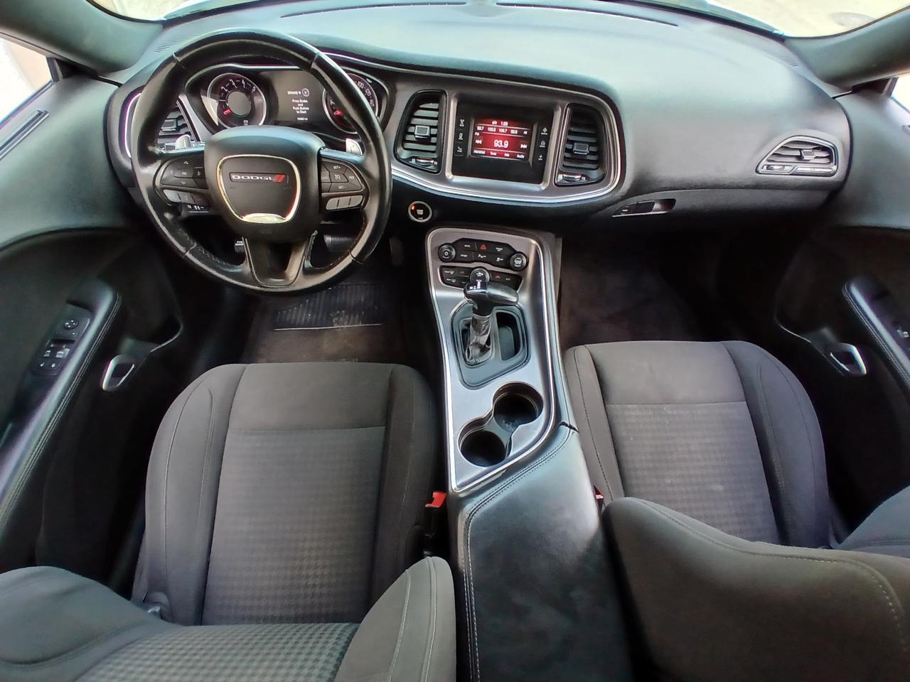 Dodge Challenger SXT Coupe 2017