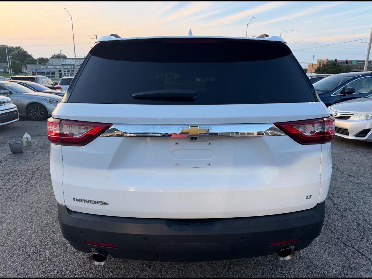 Chevrolet Traverse FWD 4dr LT Cloth w/1LT 2021