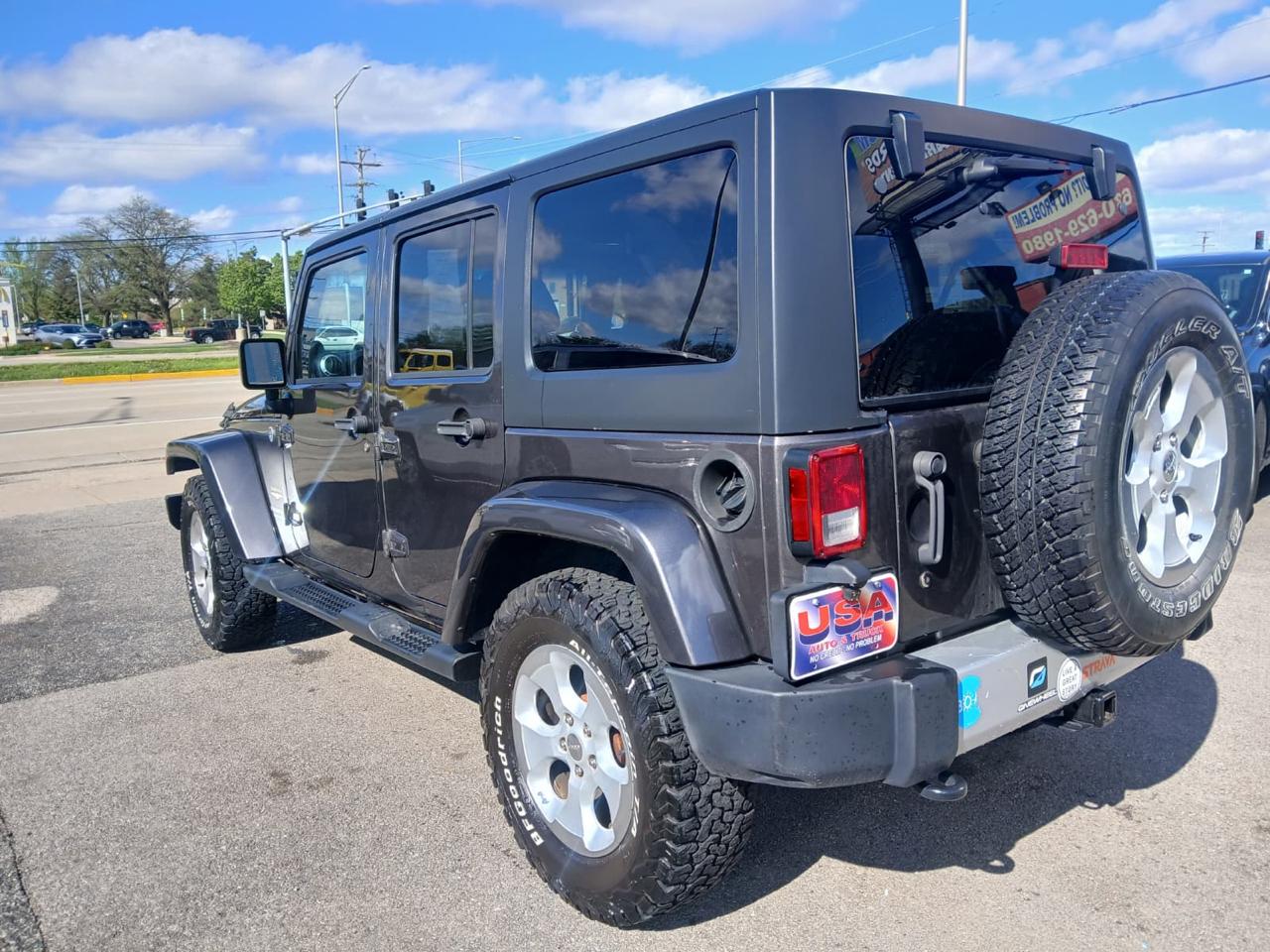 Jeep Wrangler Unlimited 4WD 4dr Sahara 2014