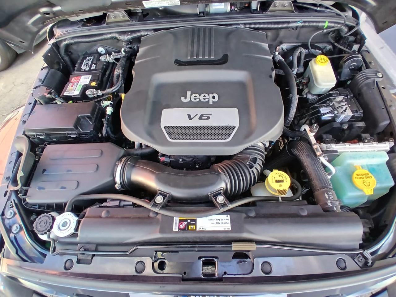 Jeep Wrangler Unlimited 4WD 4dr Sahara 2014
