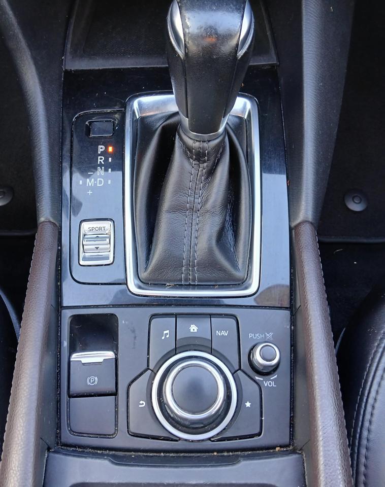 Mazda Mazda3 4-Door Touring Auto 2018