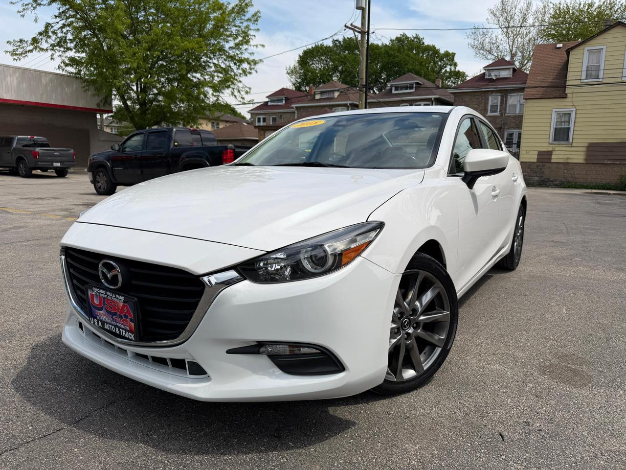 Mazda Mazda3 4-Door Touring Auto 2018