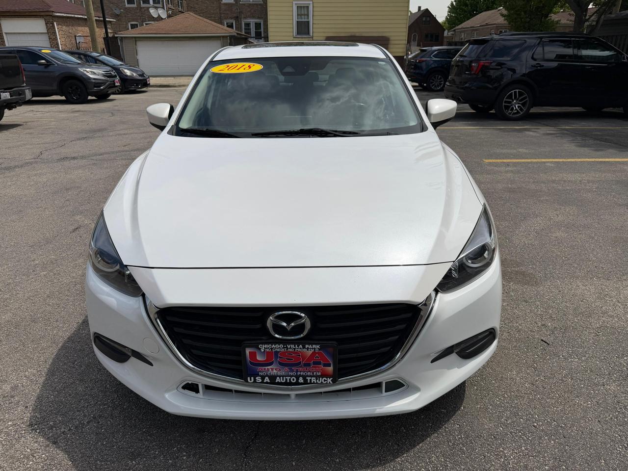 Mazda Mazda3 4-Door Touring Auto 2018