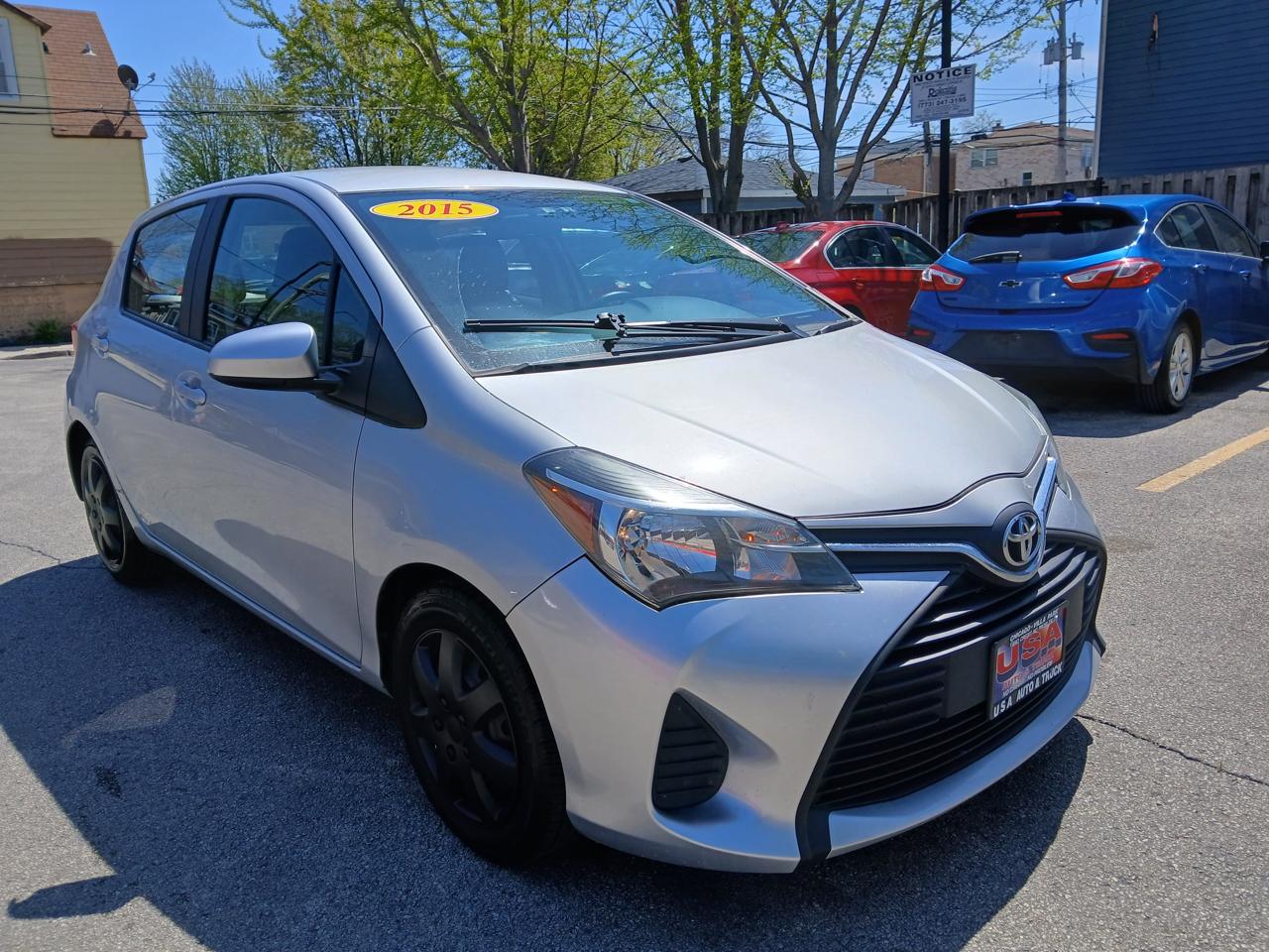 Toyota Yaris L 5-Door AT 2015