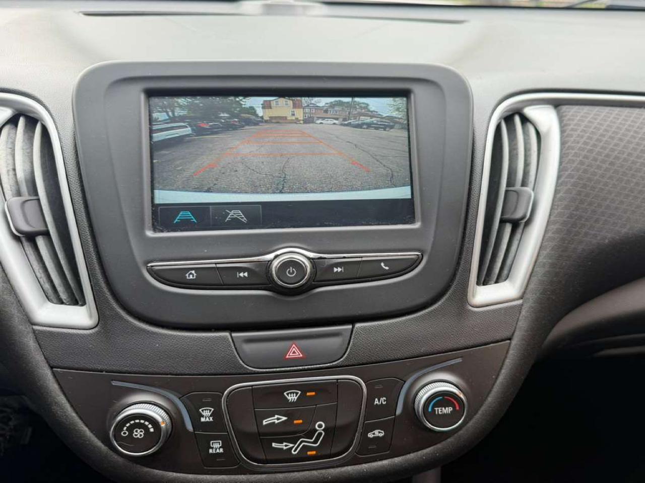 Chevrolet Malibu 4dr Sdn LS w/1LS 2017