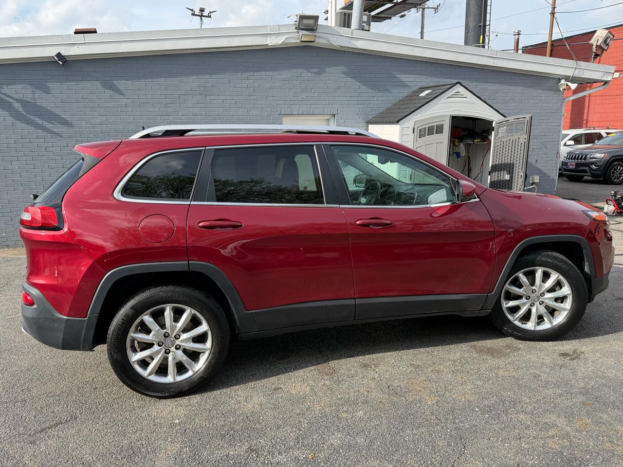 Jeep Cherokee 4WD 4dr Limited 2016
