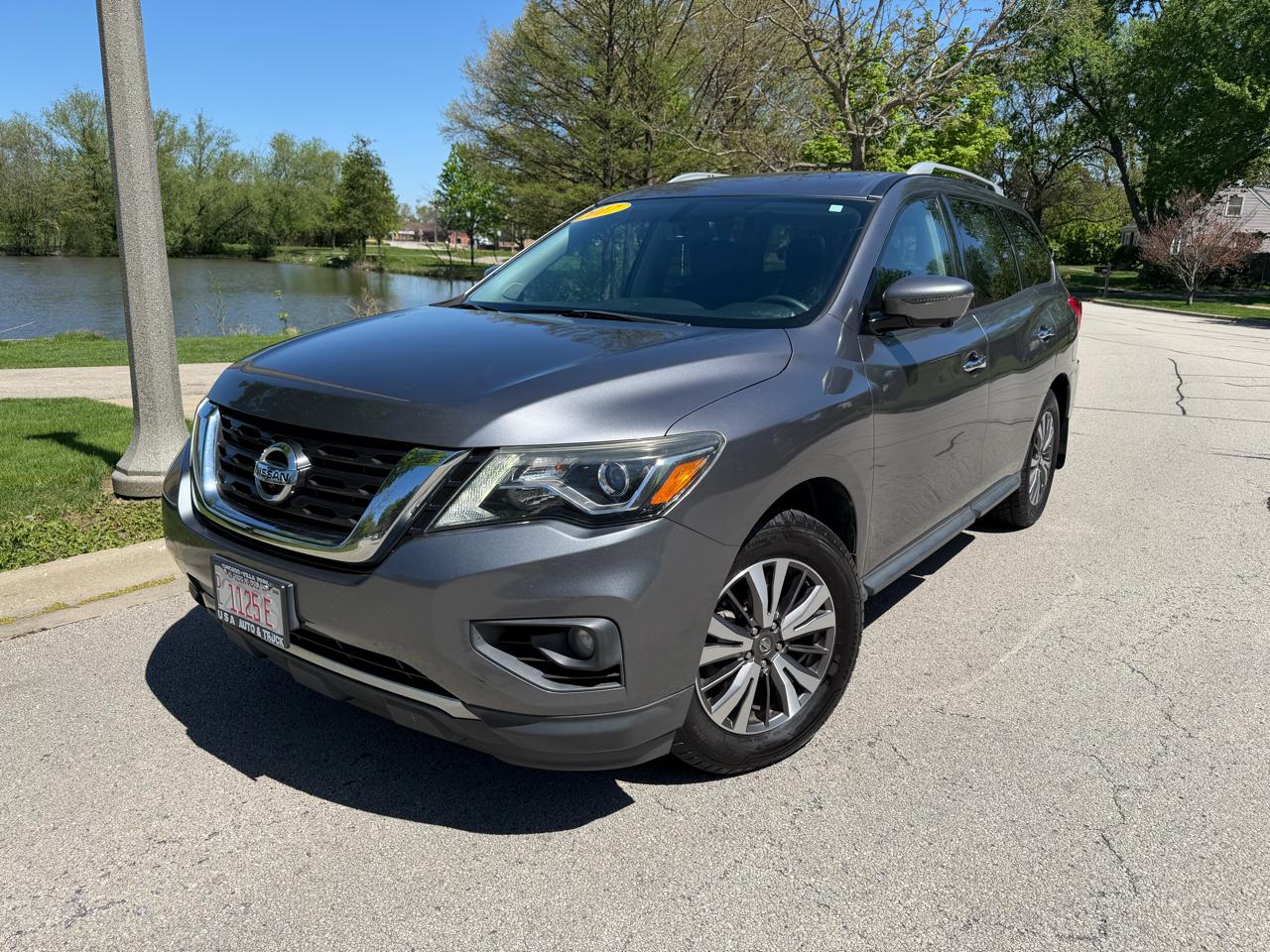 Nissan Pathfinder 4x4 SL 2017
