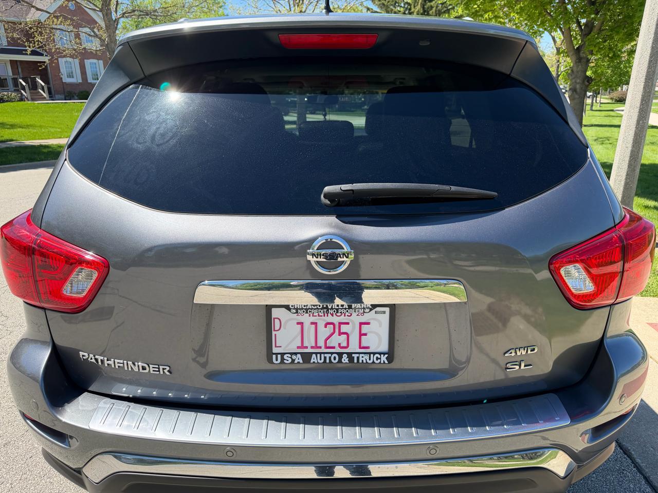 Nissan Pathfinder 4x4 SL 2017