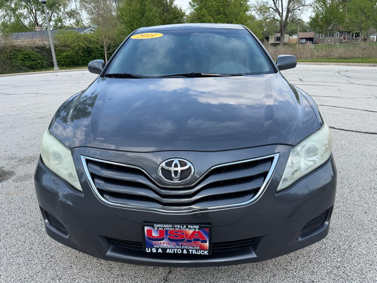 Toyota Camry 4dr Sdn I4 Man LE (Natl) 2011