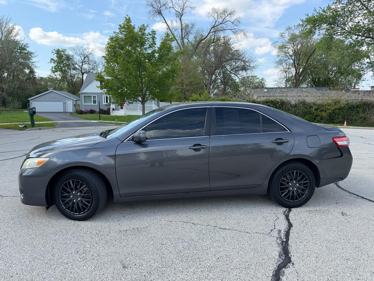 Toyota Camry 4dr Sdn I4 Man LE (Natl) 2011