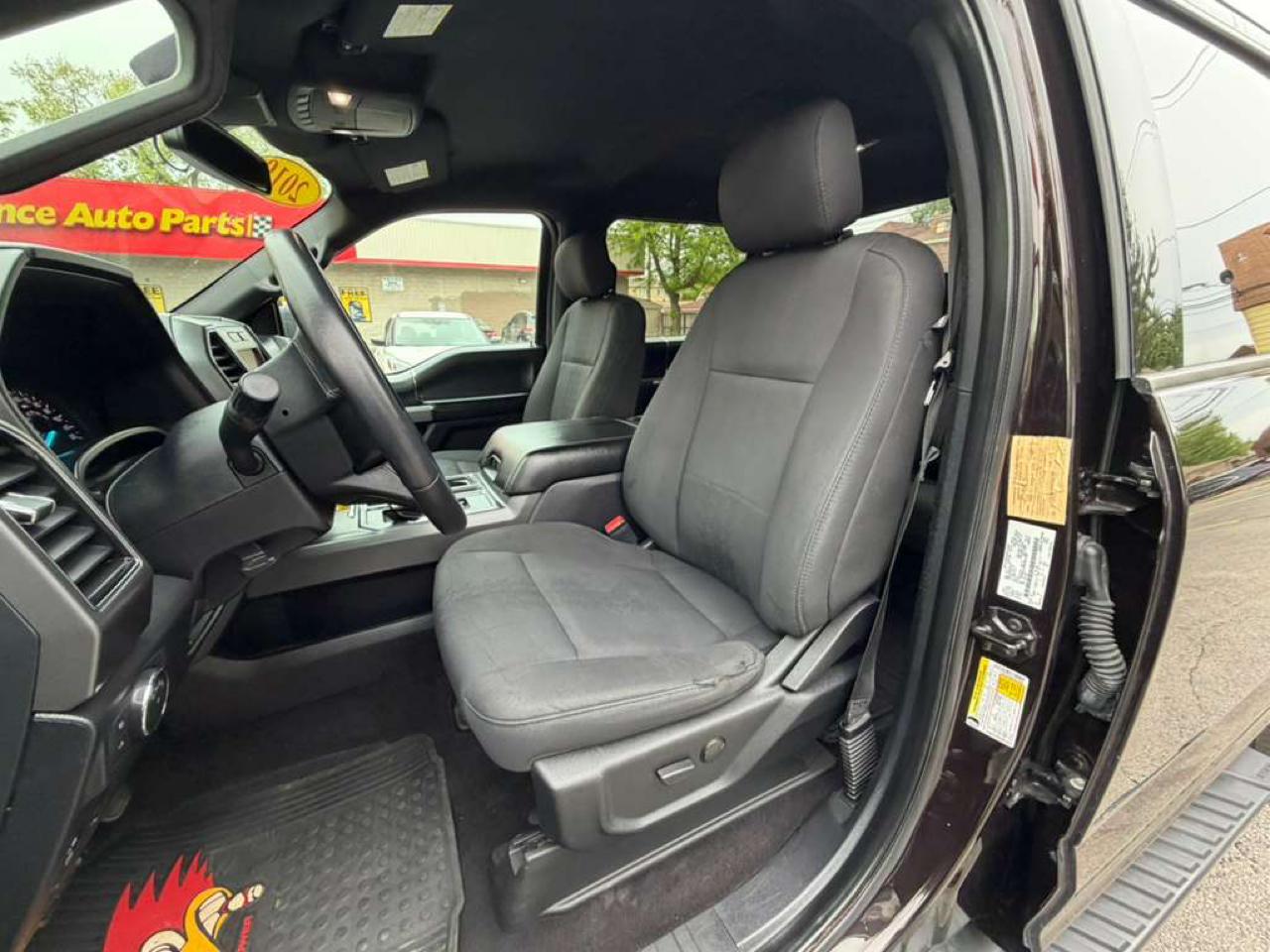Ford F-150 4WD SuperCrew 139" XLT 2019