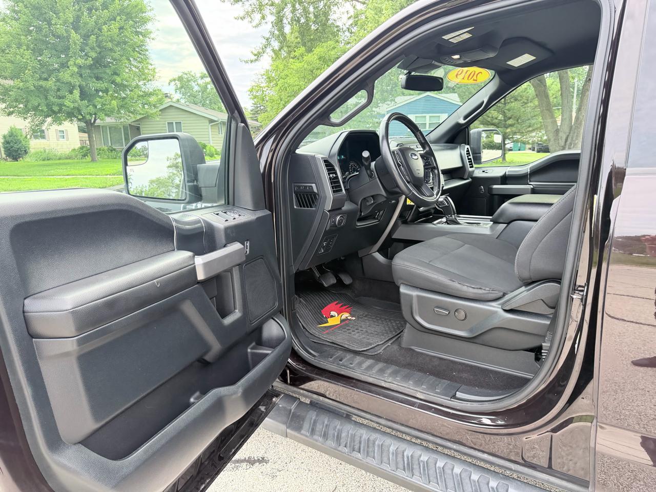 Ford F-150 4WD SuperCrew 139" XLT 2019