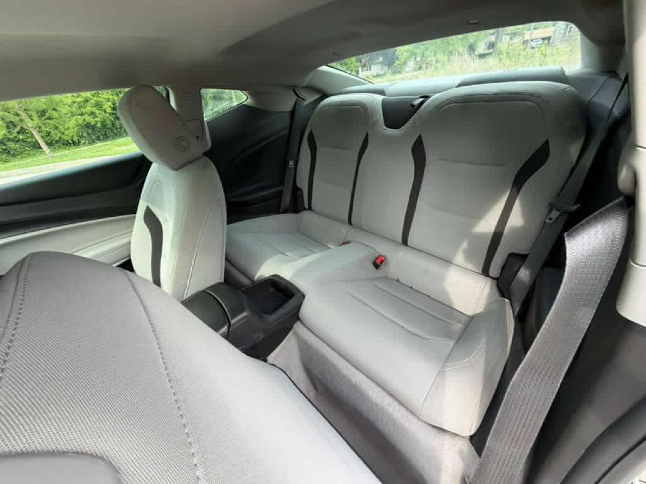 Chevrolet Camaro 2dr Cpe 1LT 2018