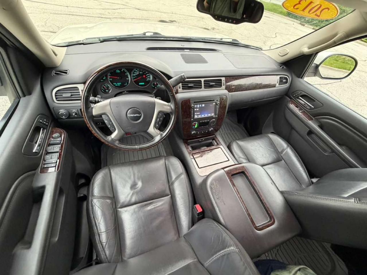 GMC Yukon AWD 4dr Denali 2013