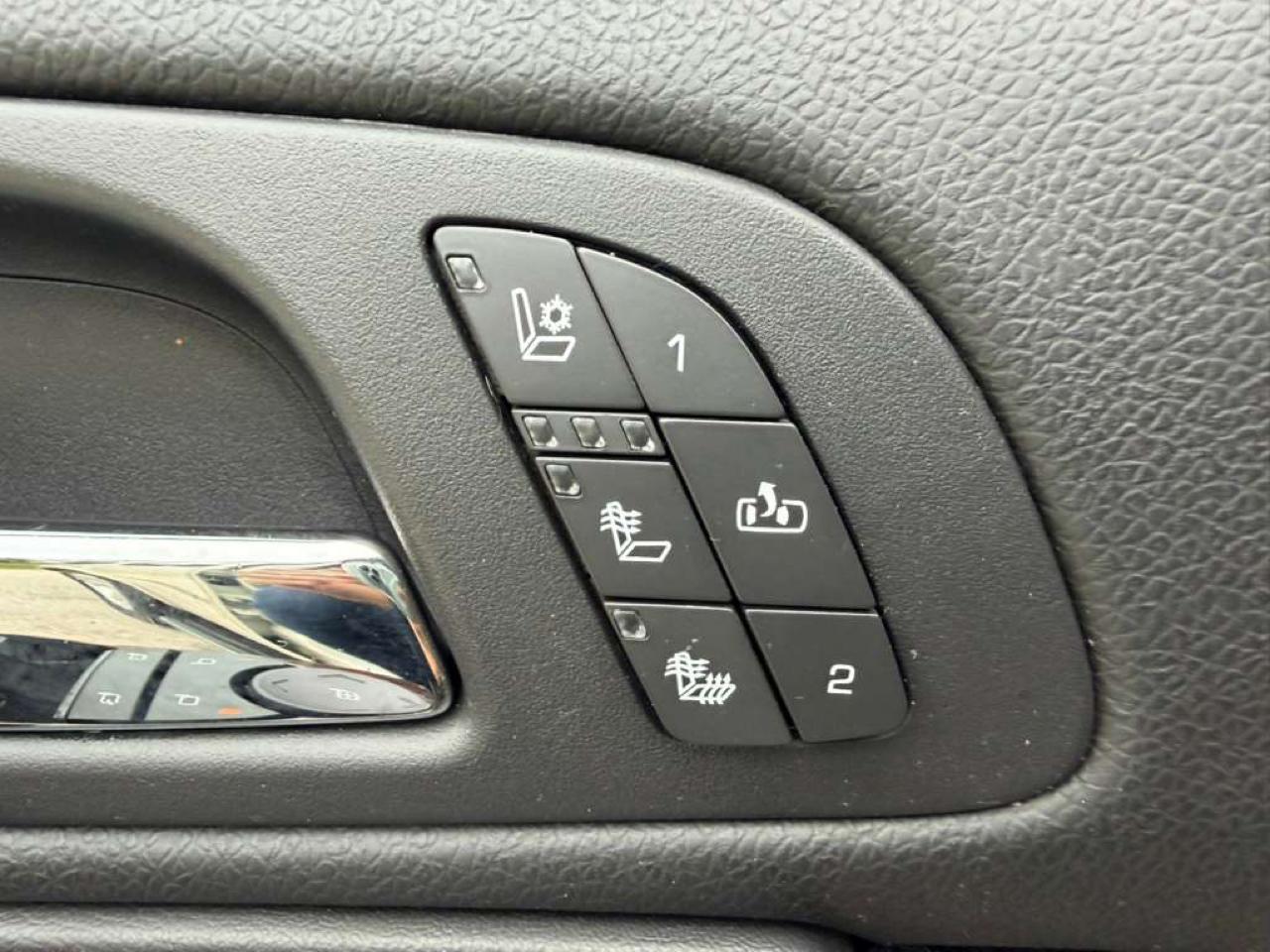 GMC Yukon AWD 4dr Denali 2013