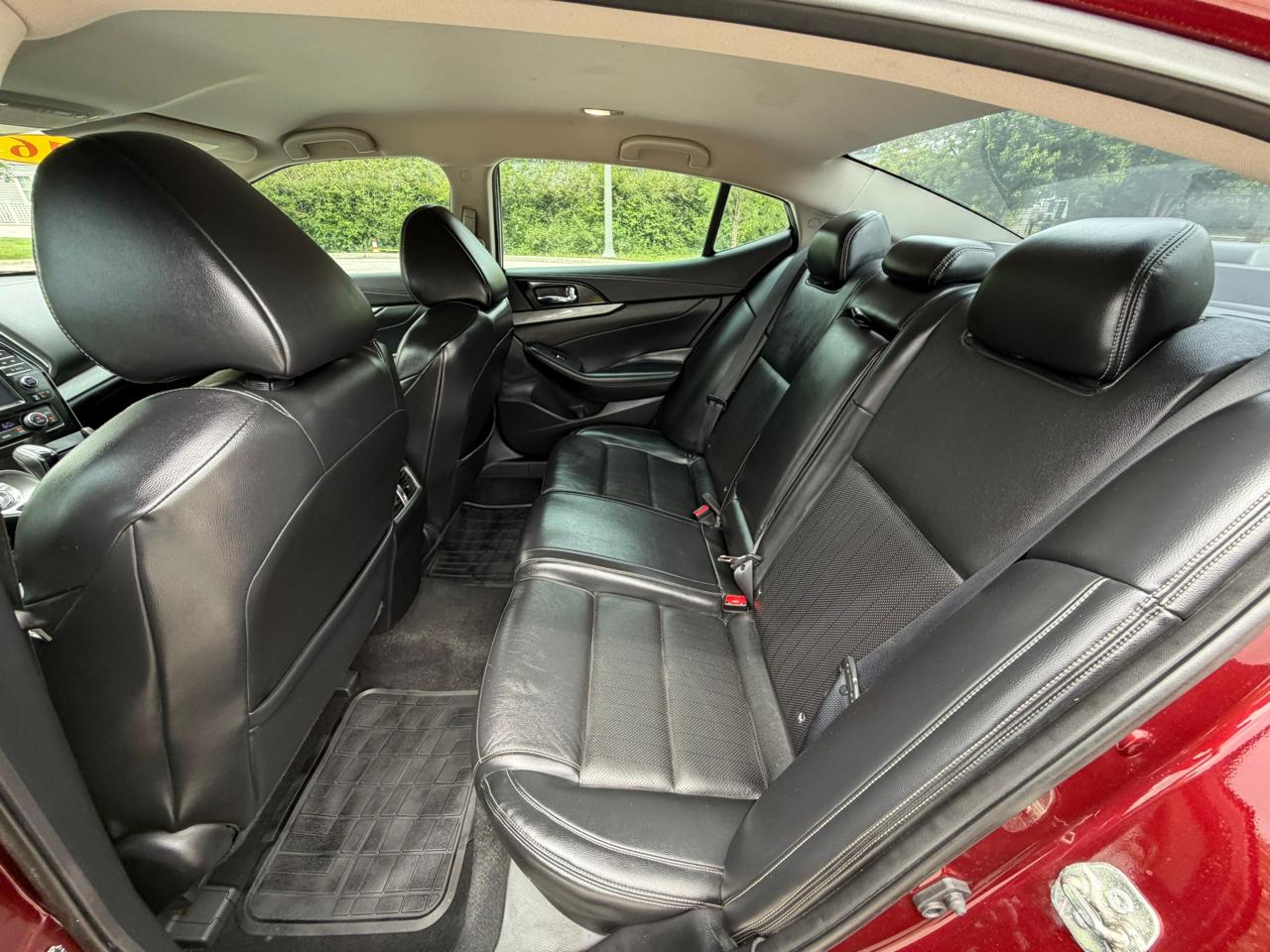 Nissan Maxima 4dr Sdn 3.5 SV 2016