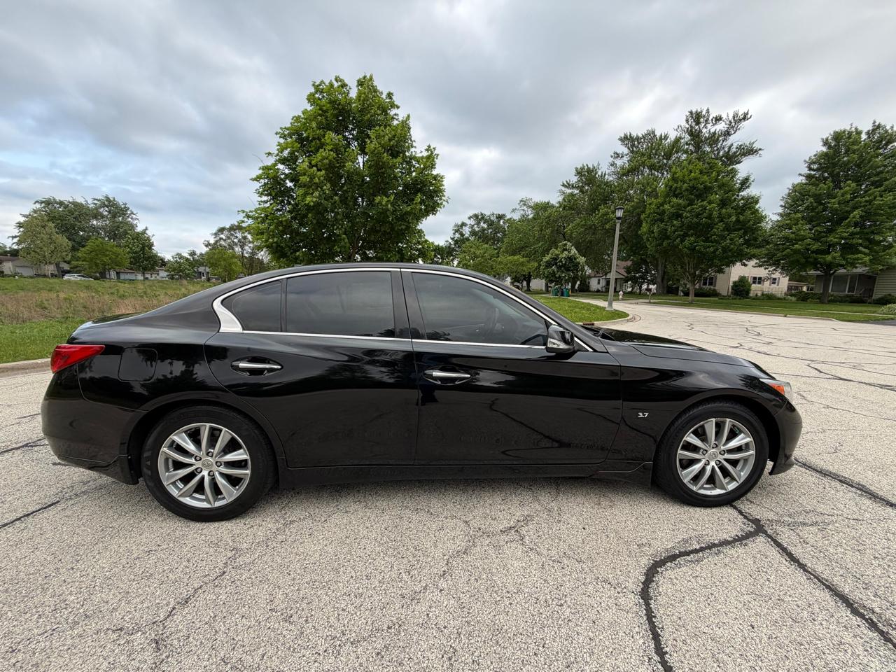 Infiniti Q50 4dr Sdn Premium AWD 2014