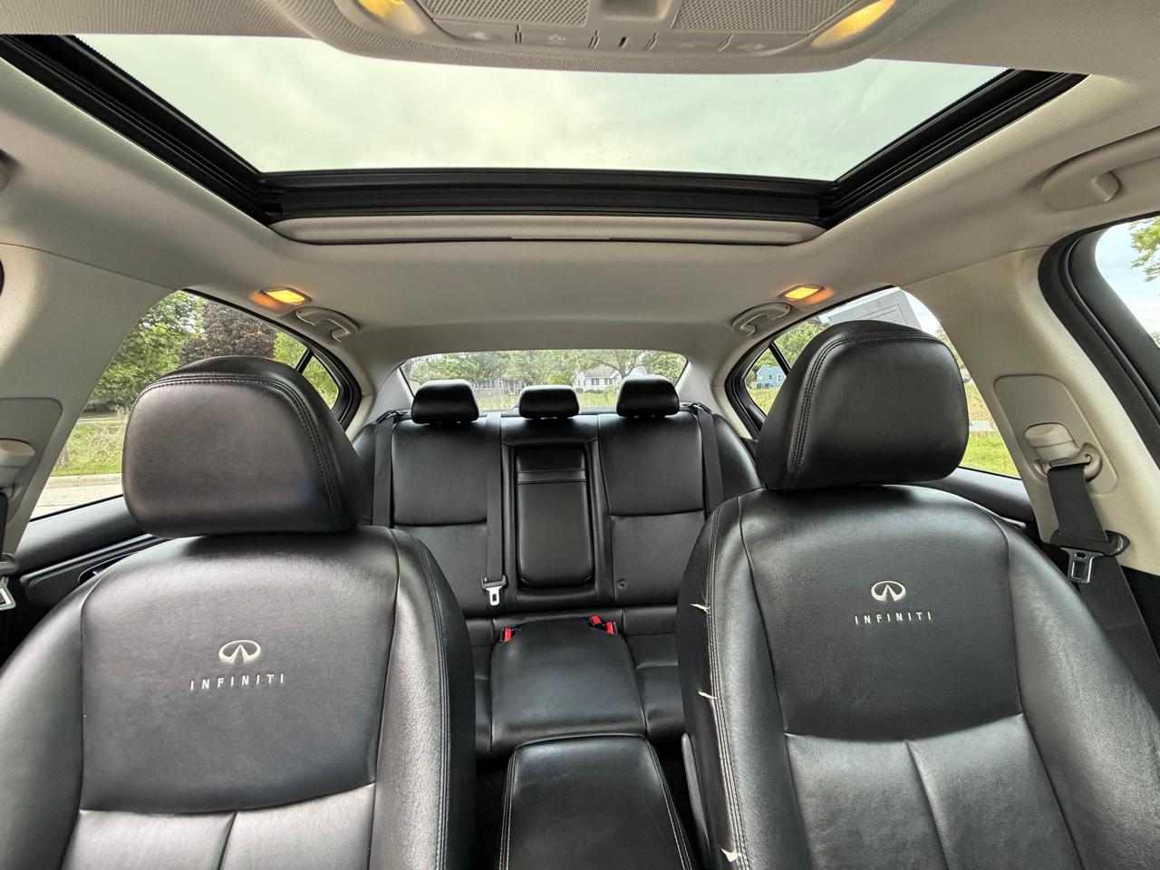 Infiniti Q50 4dr Sdn Premium AWD 2014
