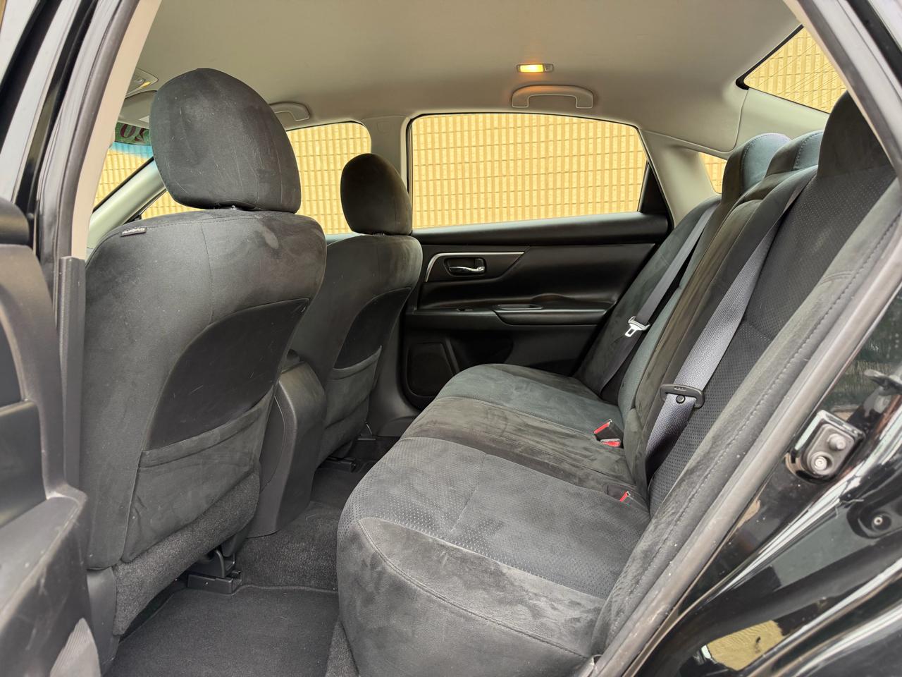 Nissan Altima 4dr Sdn I4 2.5 SV 2015
