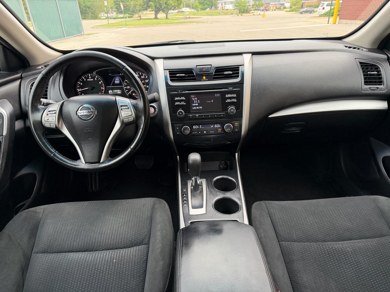 Nissan Altima 4dr Sdn I4 2.5 SV 2015