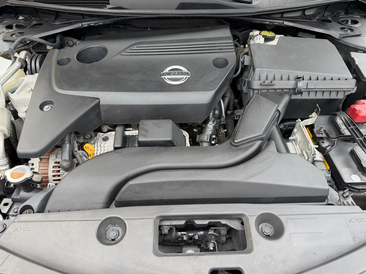 Nissan Altima 4dr Sdn I4 2.5 SV 2015