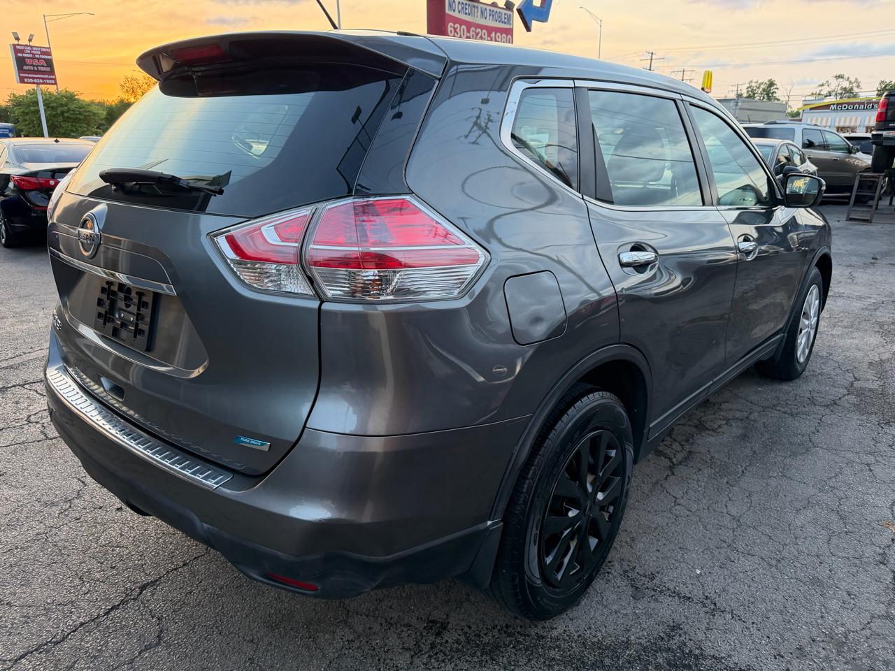 Nissan Rogue FWD 4dr S 2014