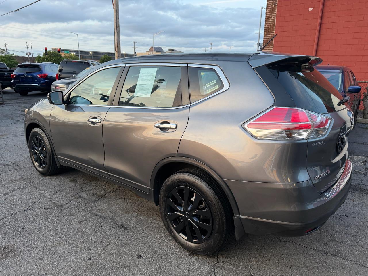 Nissan Rogue FWD 4dr S 2014