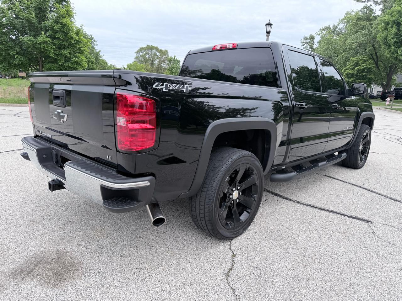 Chevrolet Silverado 1500 4WD Crew Cab 143.5" LT w/1LT 2015