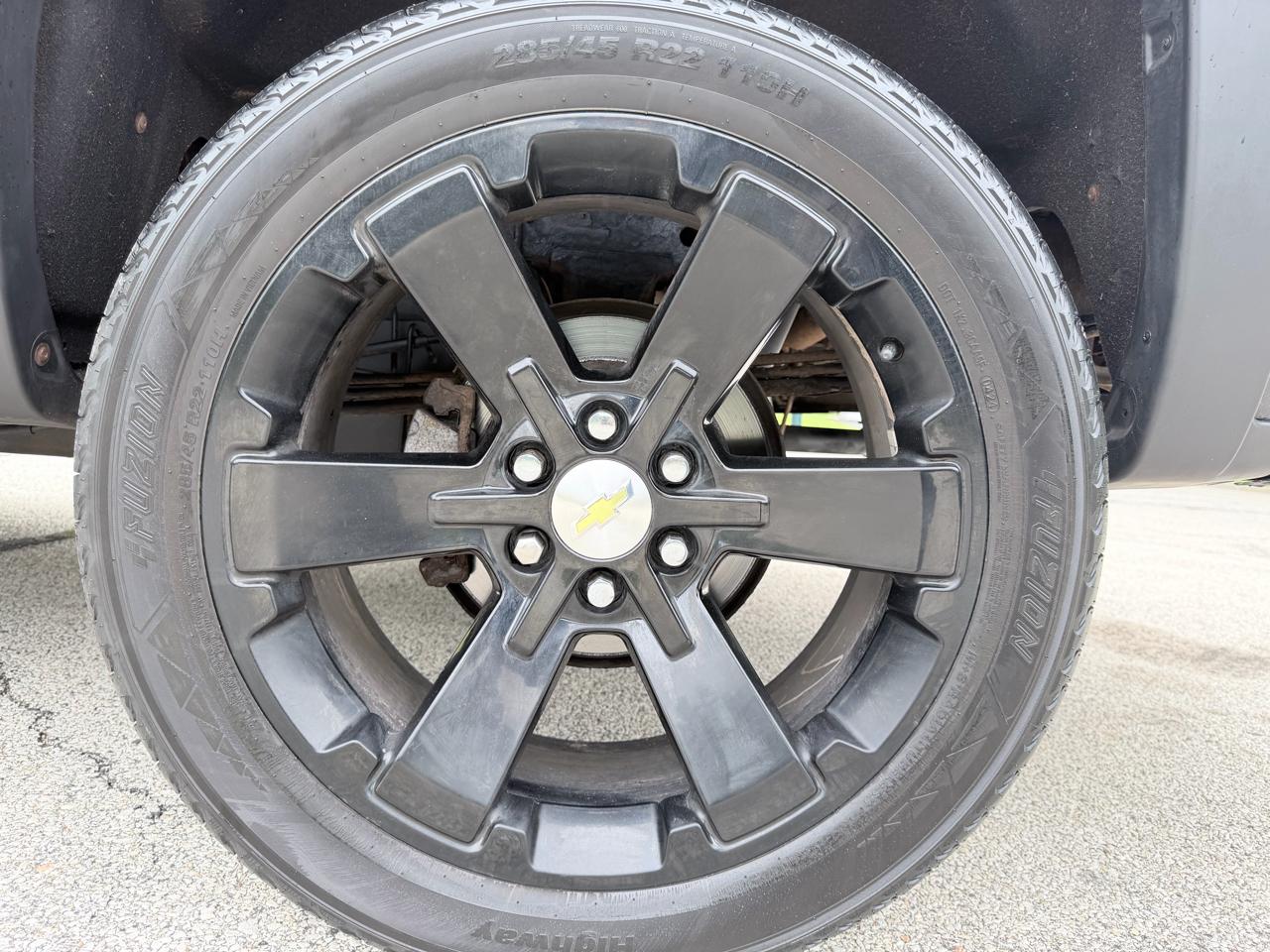 Chevrolet Silverado 1500 4WD Crew Cab 143.5" LT w/1LT 2015