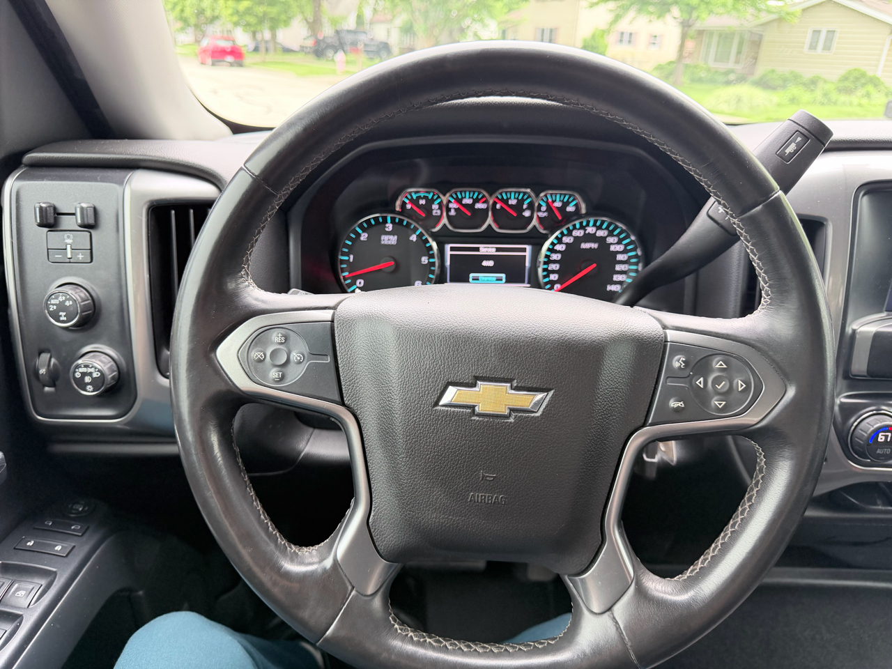 Chevrolet Silverado 1500 4WD Crew Cab 143.5" LT w/1LT 2015