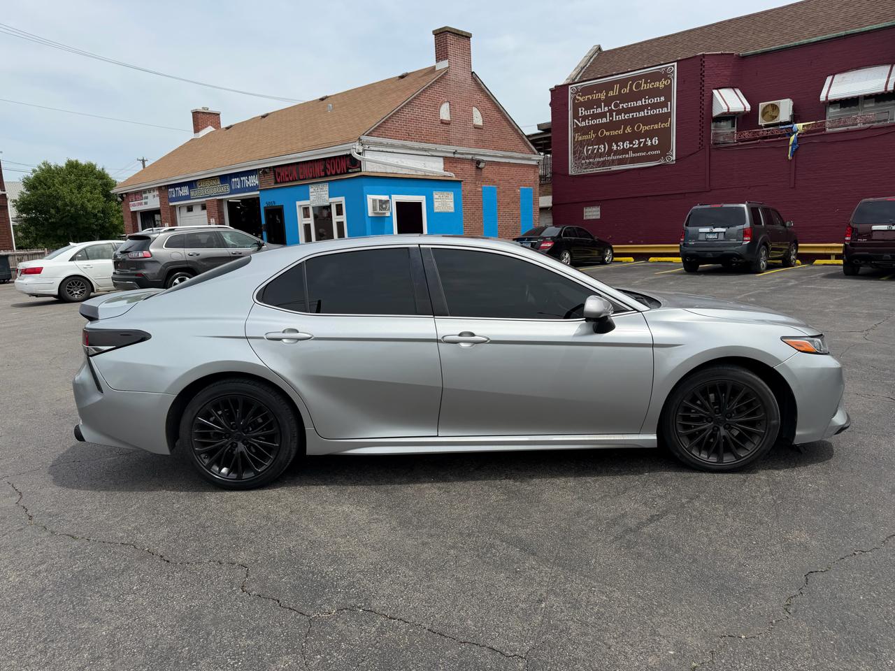 Toyota Camry 4dr Sdn SE Auto V6 2018