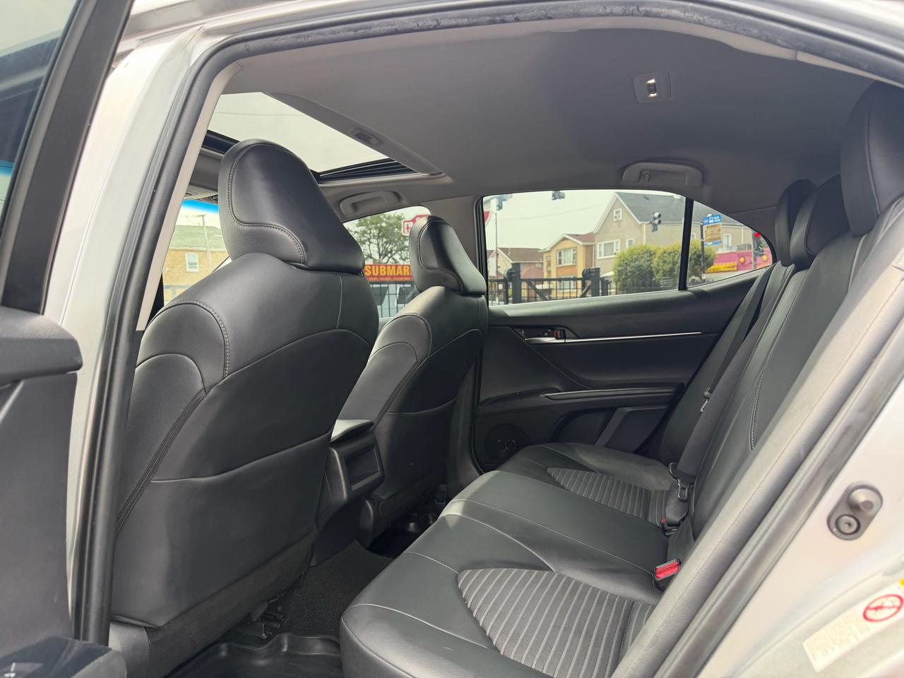 Toyota Camry 4dr Sdn SE Auto V6 2018