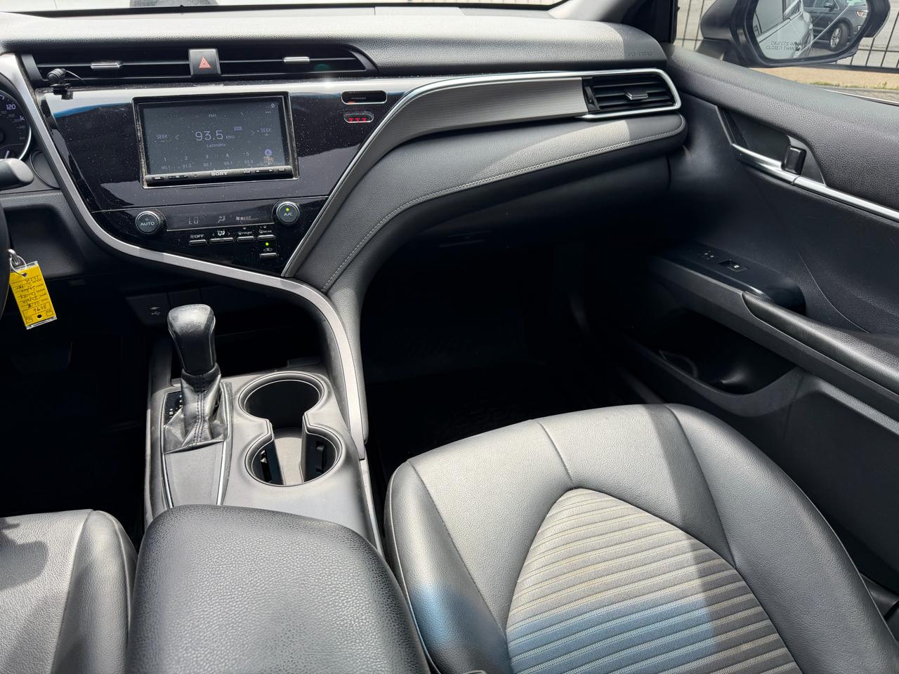 Toyota Camry 4dr Sdn SE Auto V6 2018