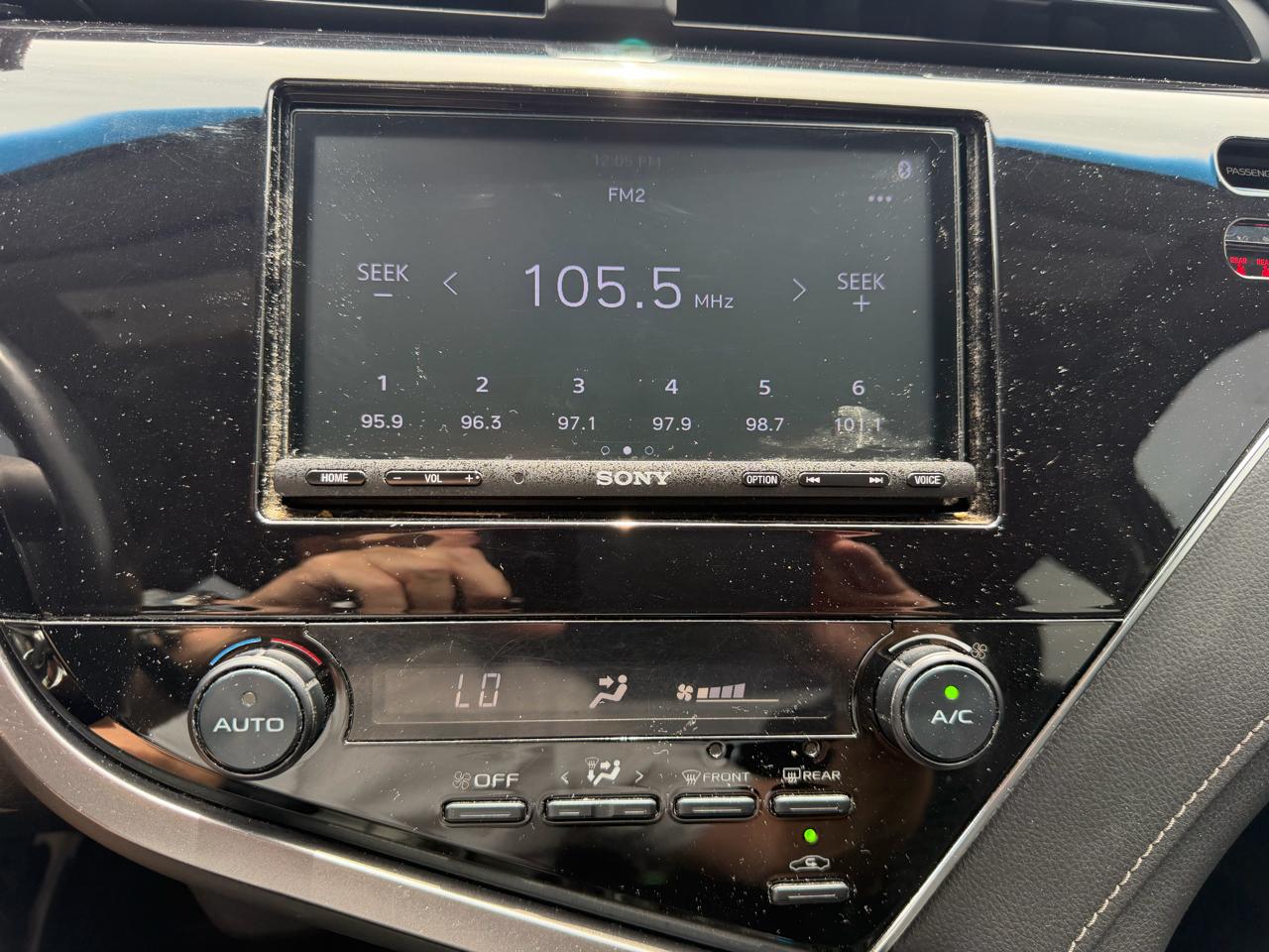 Toyota Camry 4dr Sdn SE Auto V6 2018