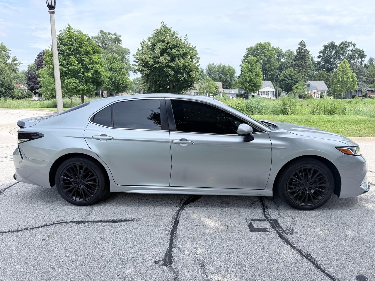 Toyota Camry 4dr Sdn SE Auto V6 2018