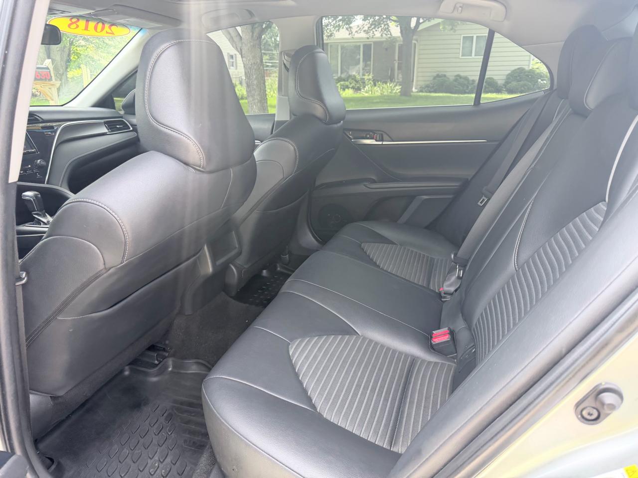 Toyota Camry 4dr Sdn SE Auto V6 2018