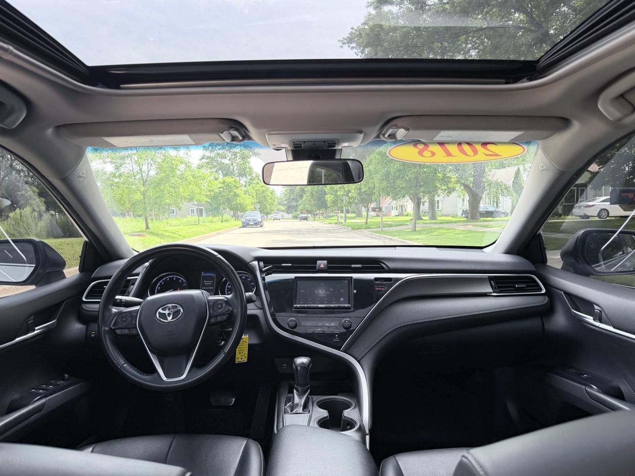 Toyota Camry 4dr Sdn SE Auto V6 2018
