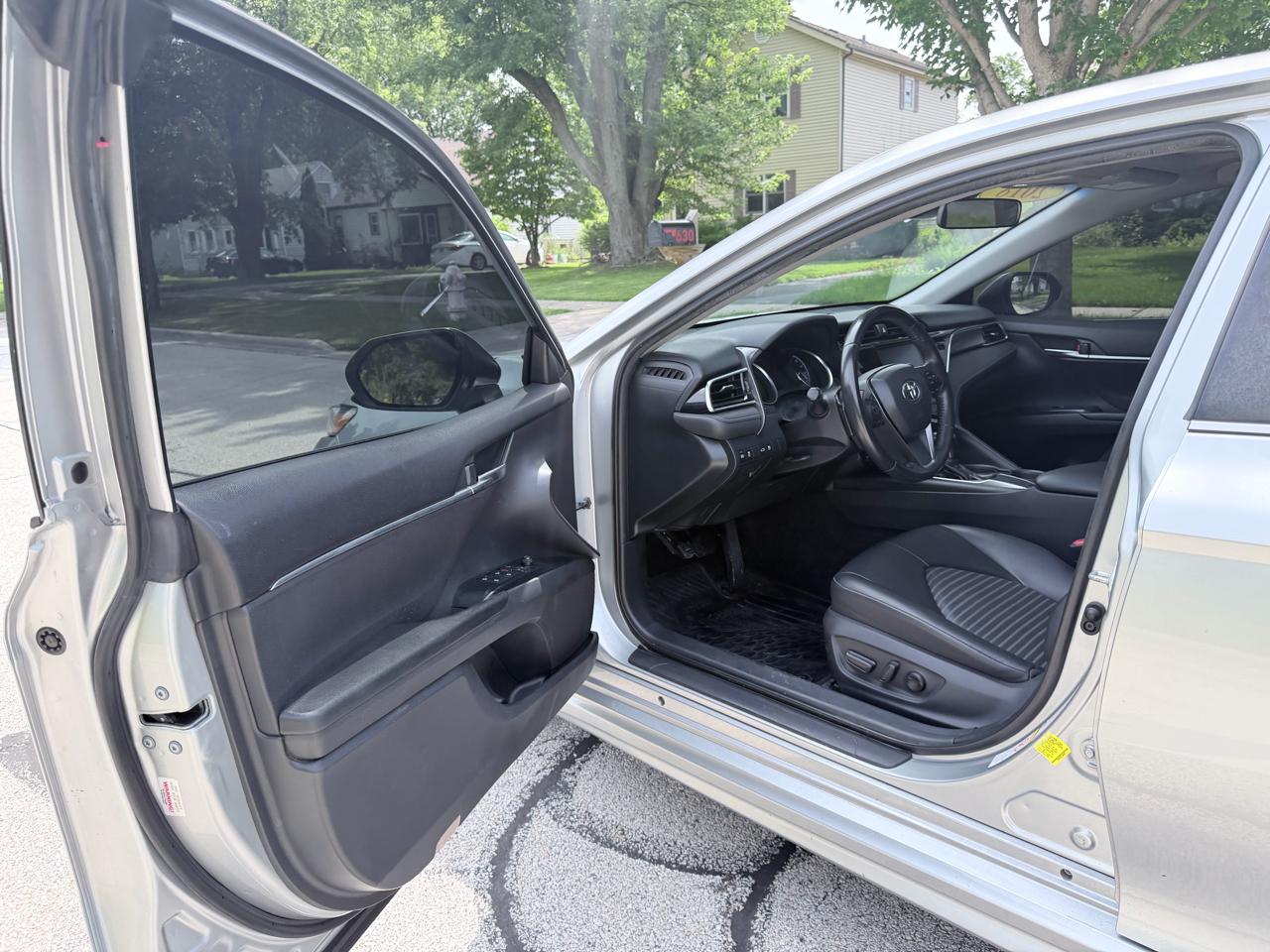 Toyota Camry 4dr Sdn SE Auto V6 2018