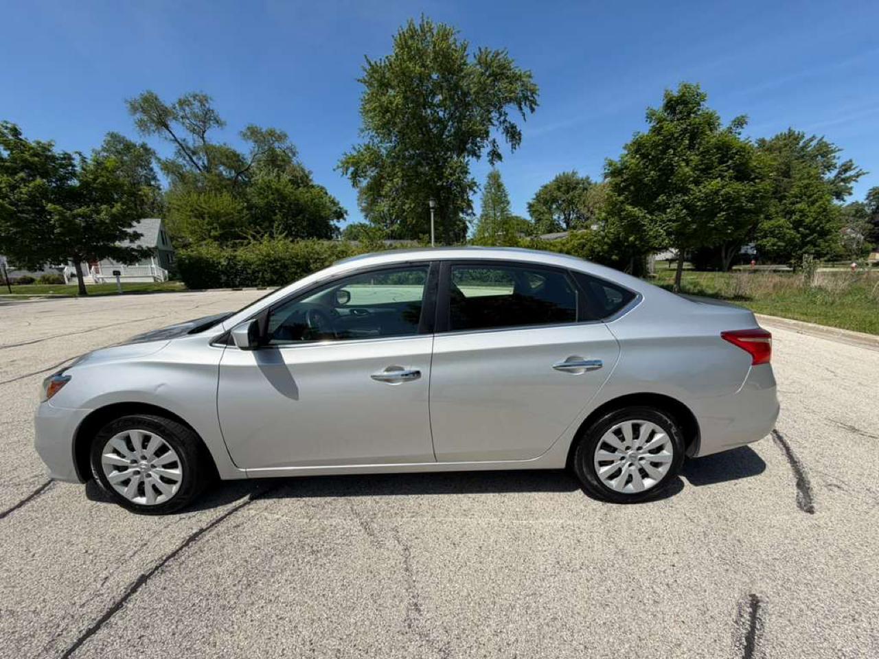 Nissan Sentra S CVT 2019
