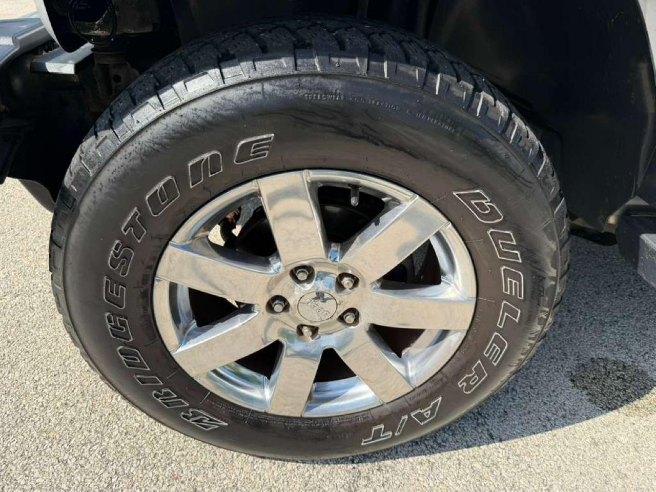 Jeep Wrangler Unlimited 4WD 4dr Sahara 2011