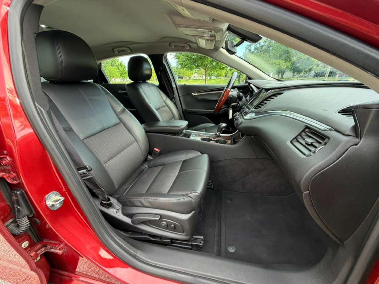 Chevrolet Impala 4dr Sdn LT w/1LT 2014