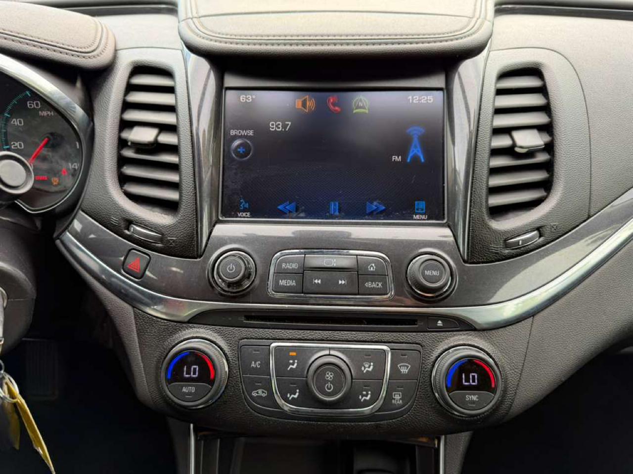 Chevrolet Impala 4dr Sdn LT w/1LT 2014