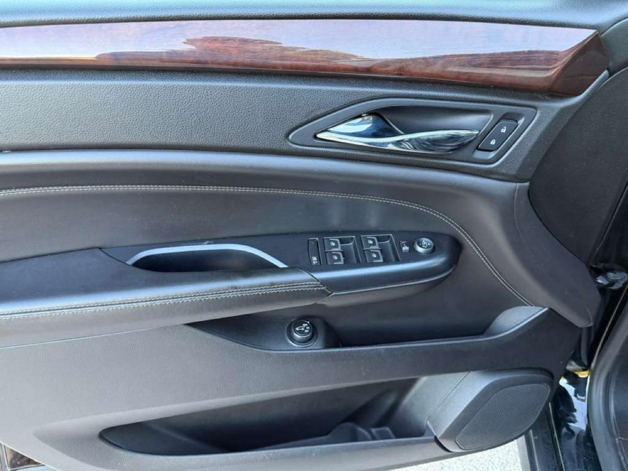 Cadillac SRX FWD 4dr Luxury Collection 2015