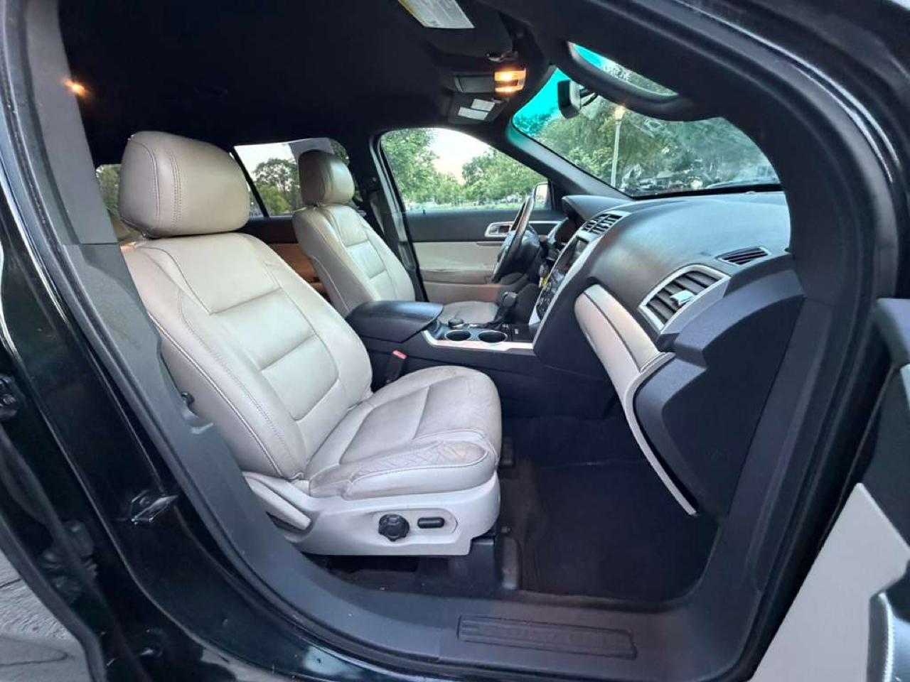 Ford Explorer 4WD 4dr XLT 2013
