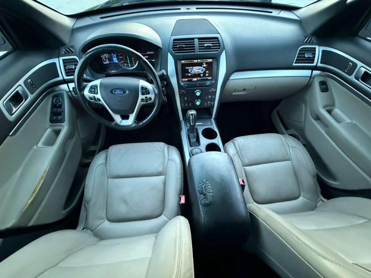 Ford Explorer 4WD 4dr XLT 2013