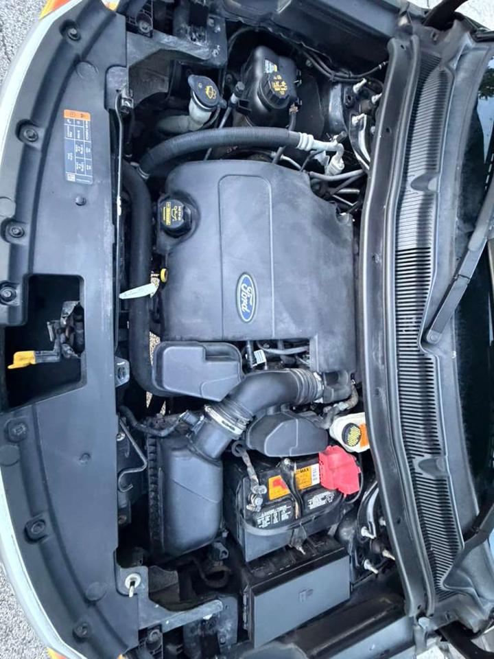 Ford Explorer 4WD 4dr XLT 2013